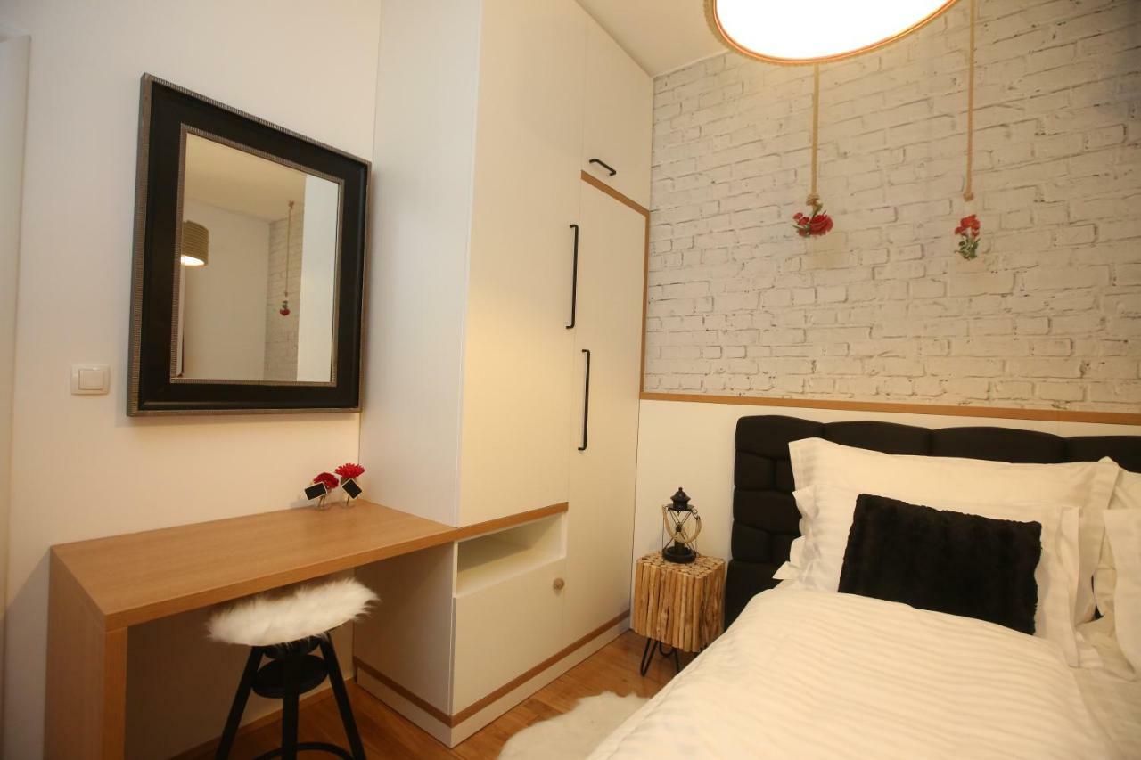 דירות לוזובאק Apartman Delux Brkic מראה חיצוני תמונה