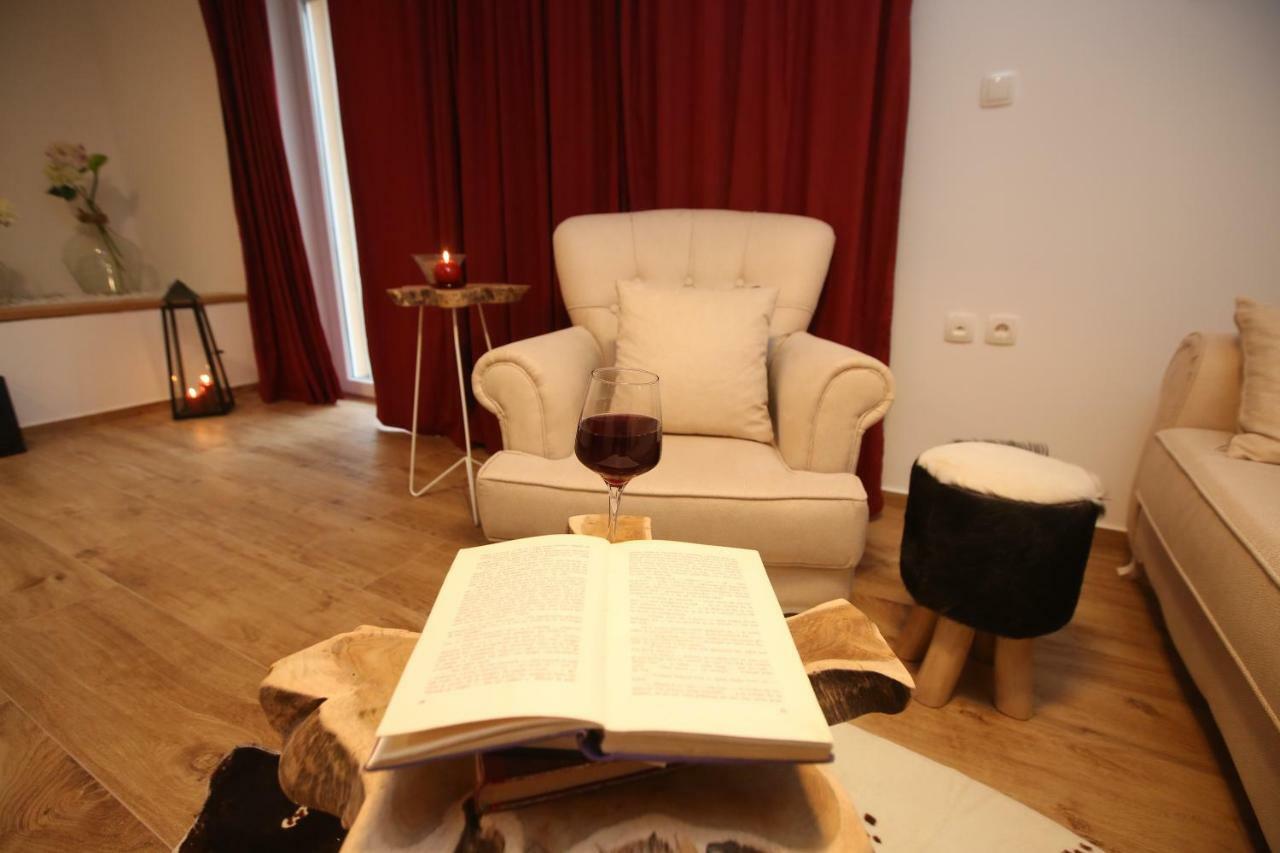 דירות לוזובאק Apartman Delux Brkic מראה חיצוני תמונה